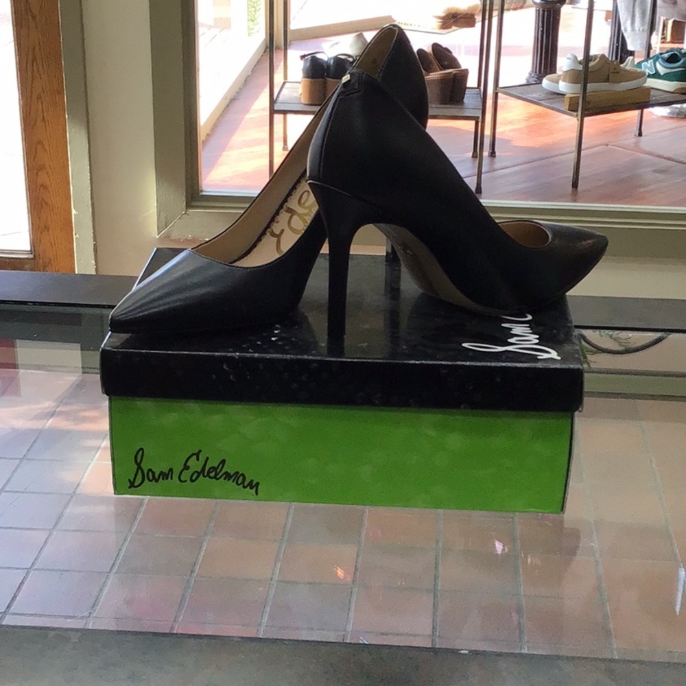 Sam Edelman Hazel Black Leather Pump